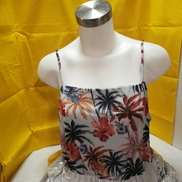 This is a very soft delicate Silver bottom - Picture 1 of 2